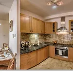 Aparthotel Avantgarde 4*
