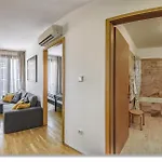 Avantgarde Aparthotel 4*
